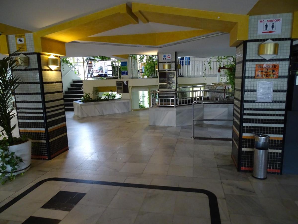 En Benalbeach Apartamento *